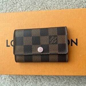 Louis Vuitton 6 Key Holder